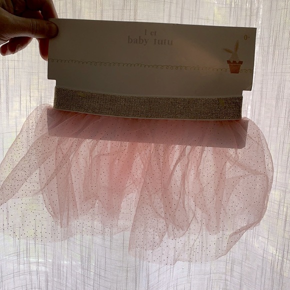 Baby TUTU! (New and adorable) - Picture 2 of 2